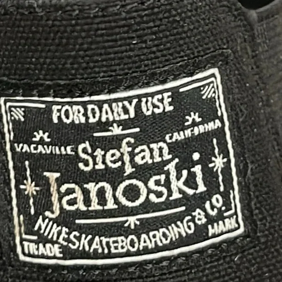 NIKE SB JANOSKI CANVAS SLIP ON SKATEBOARDING SNEAKERS BLACK  sz 5Y = 6.5 WOMENS - Picture 3 of 14